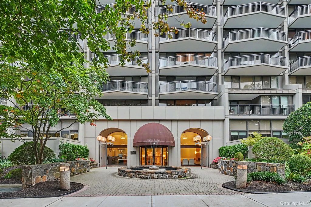 15 Stewart Place # 12a, White Plains