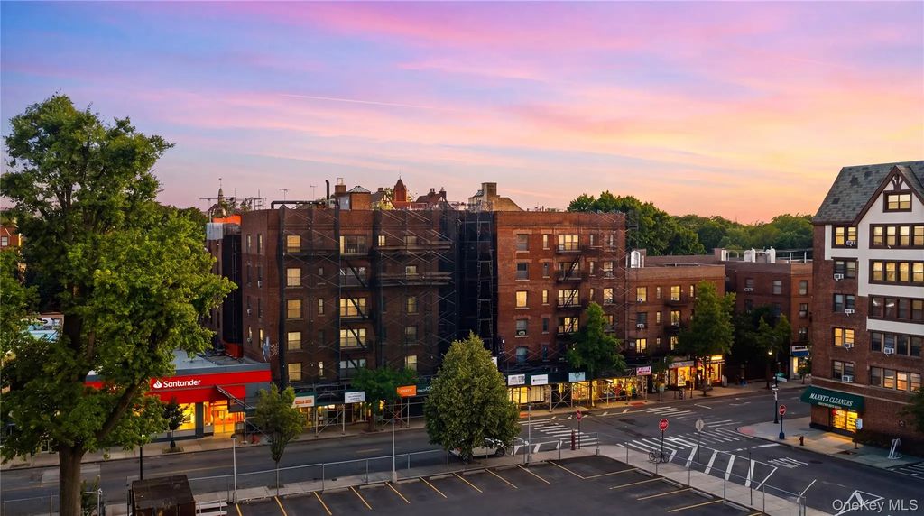 7234 Austin Street # B2, Forest Hills