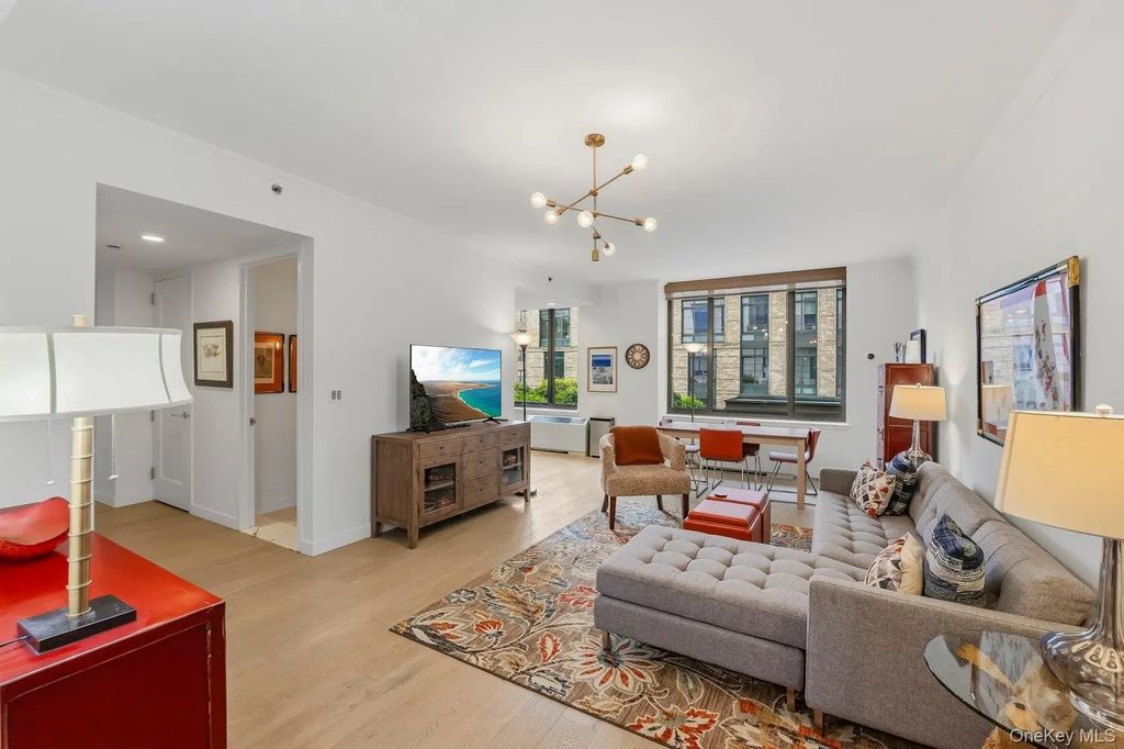 10 City Place # 2b, White Plains