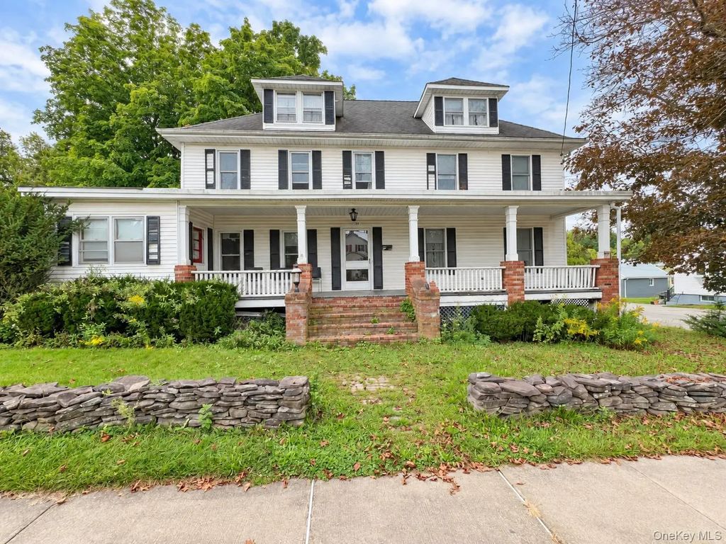 39 Maple Avenue, Florida