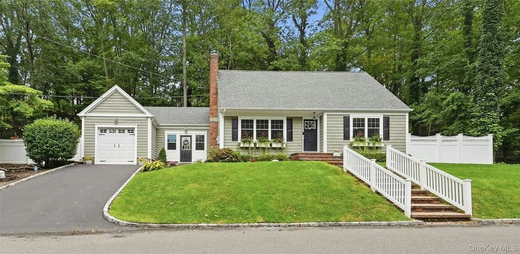 29 Harrison Drive, Northport