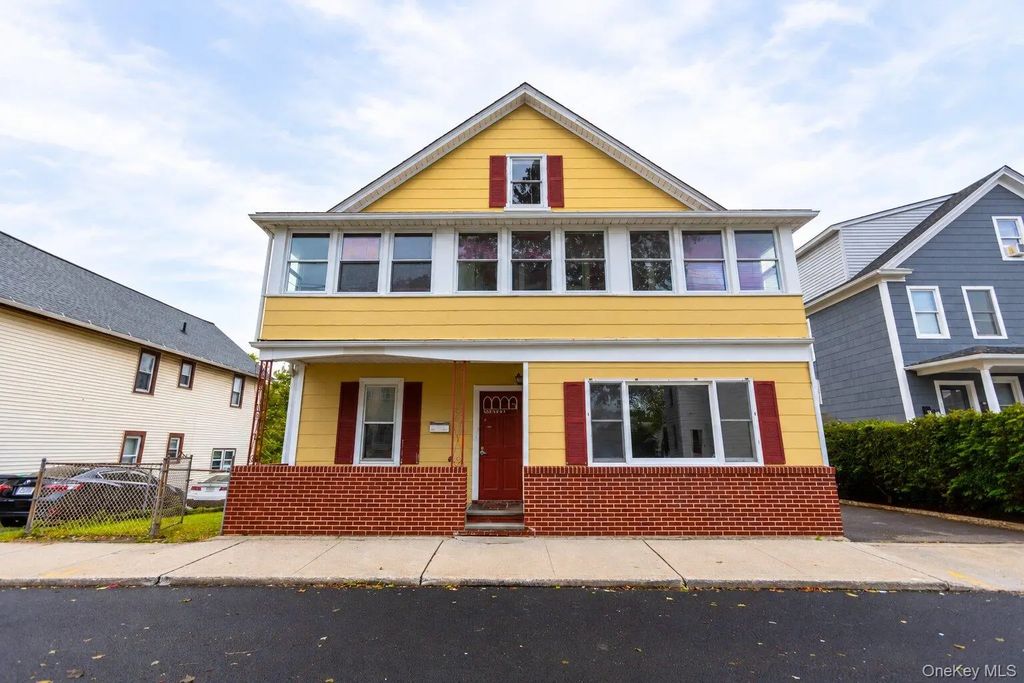504 Tower Avenue, Maybrook