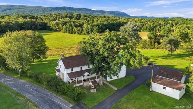 4 Low Road, Wallkill