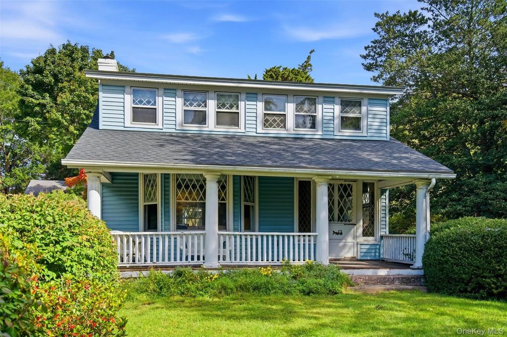 504 West Broadway, Port Jefferson