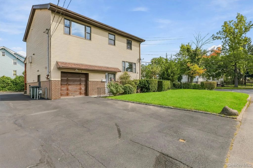1 W Glen Avenue, Port Chester