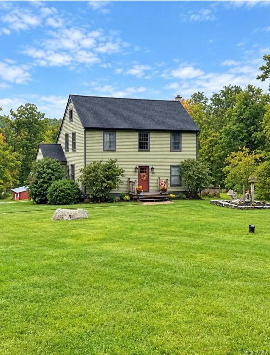 408 Oregon Trail, Pine Bush