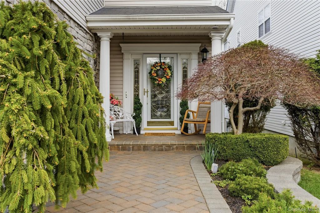 20 Kate Circle, Middle Island