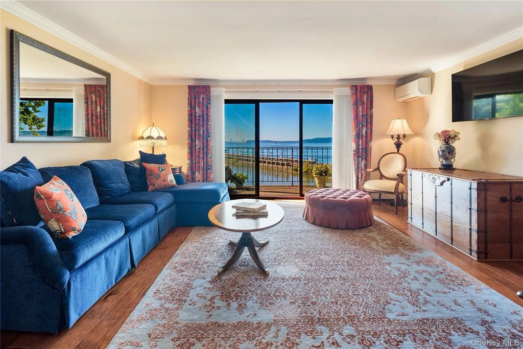303 Kemeys Cove # 303, Briarcliff Manor