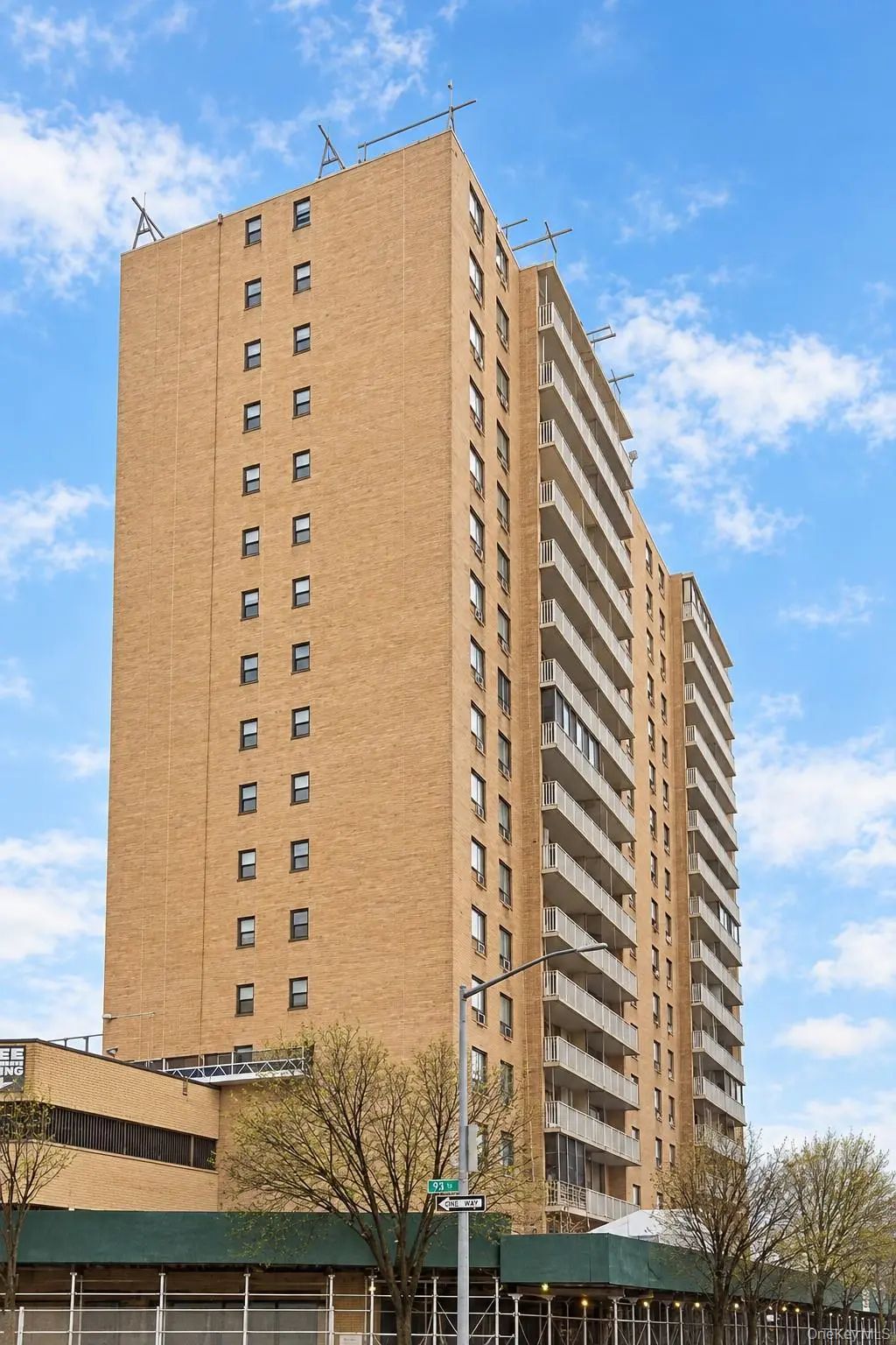 92-29 Queens Boulevard # 9d&p47, Rego Park