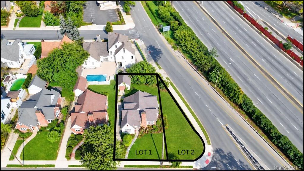 54-29 253rd Street, Little Neck