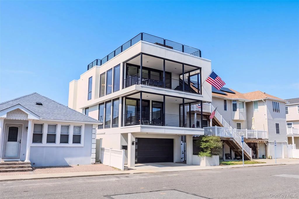 35 Wyoming Avenue, Long Beach