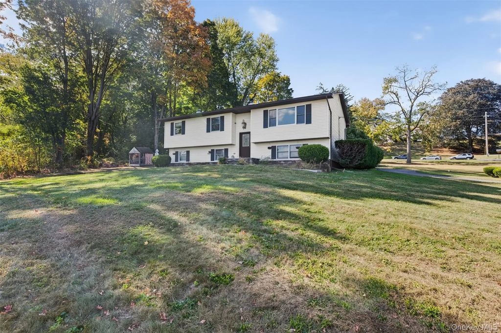 7 Mount Rose Road, Marlboro