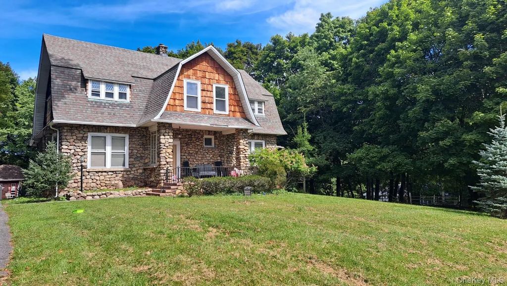 46 Grandview Avenue, Suffern