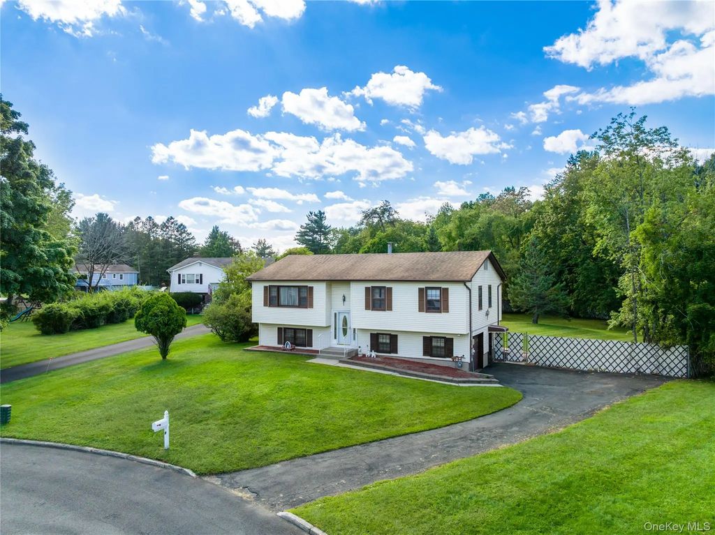 7 Roxbury Court, Spring Valley