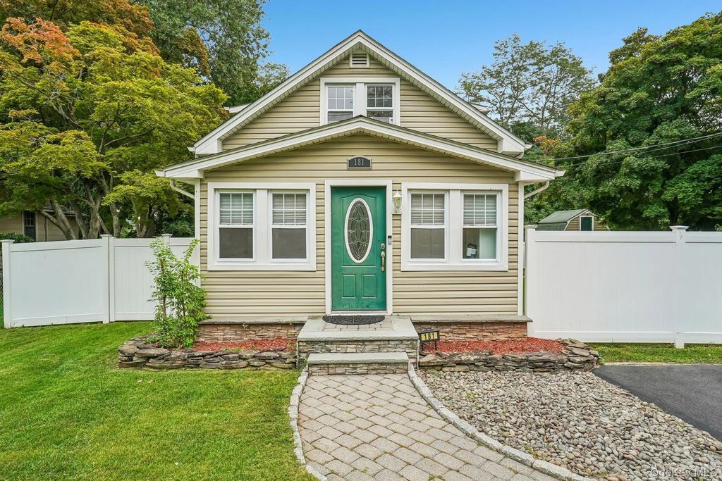 181 S Conger Avenue, Congers