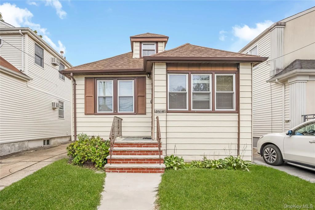 24448 88th Drive, Bellerose