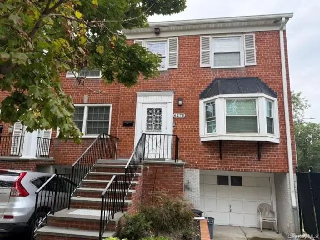 6275 Douglaston Parkway # 11, Little Neck