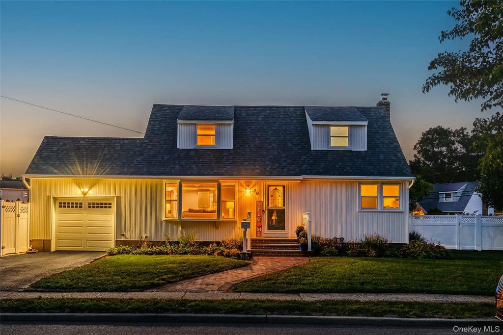 28 Willow Drive, Massapequa Park
