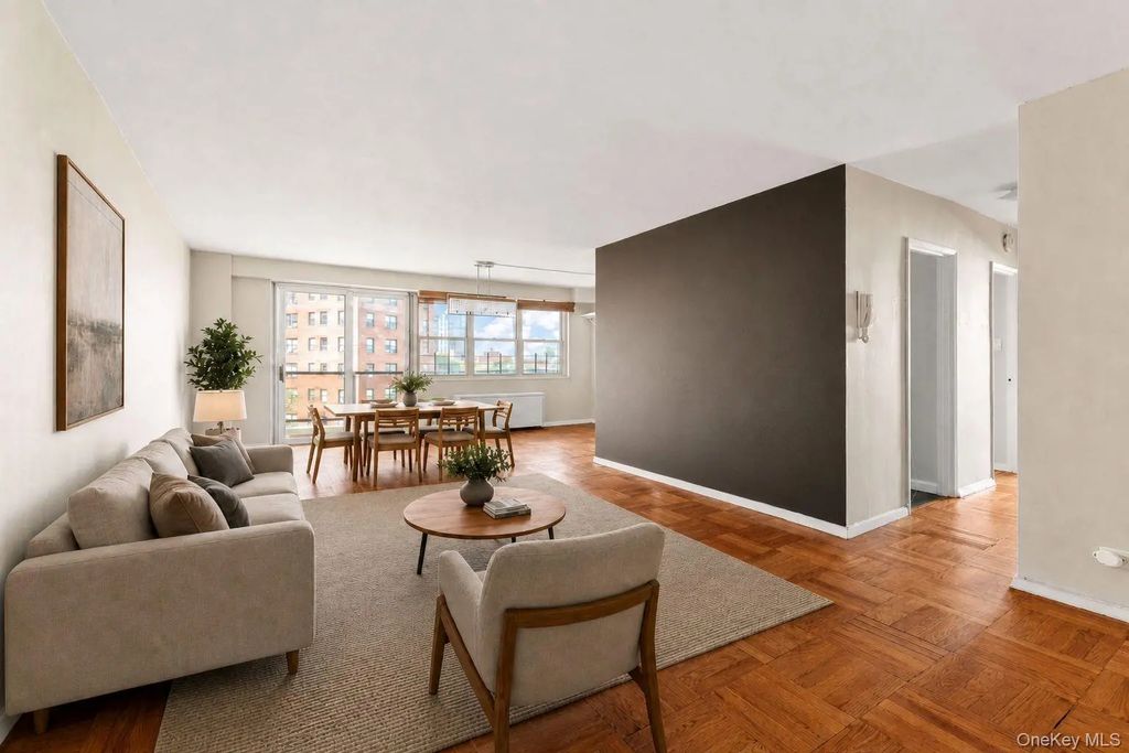 102-10 66 Road # 8d, Forest Hills