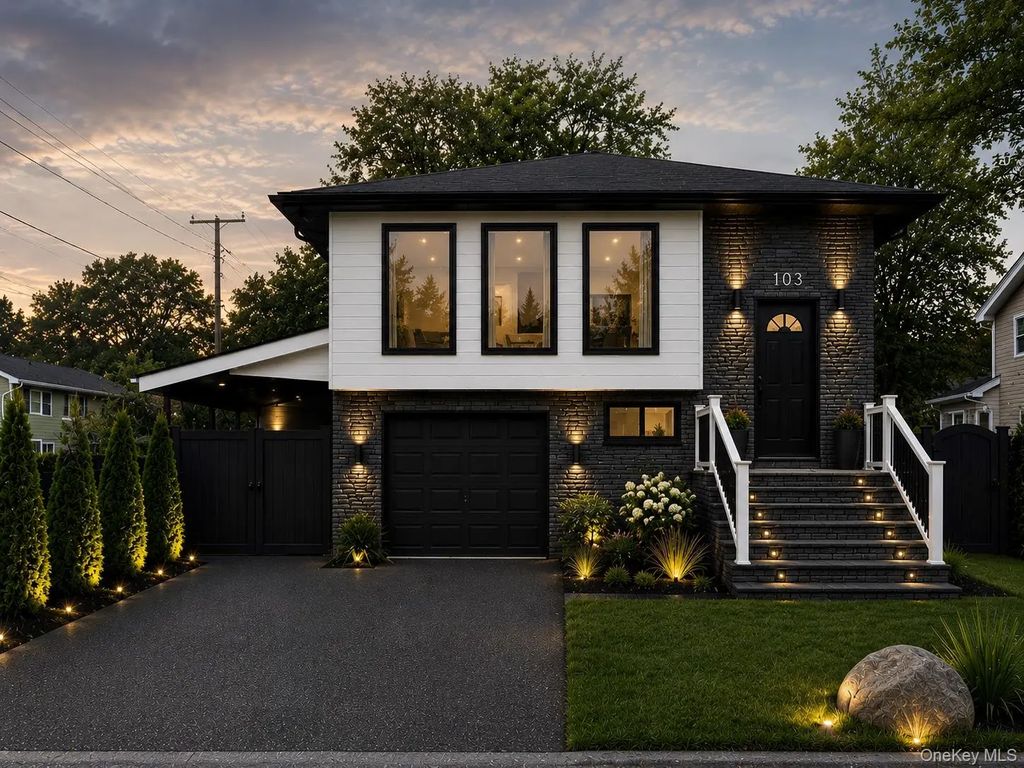 103 W 2nd Street, Ronkonkoma