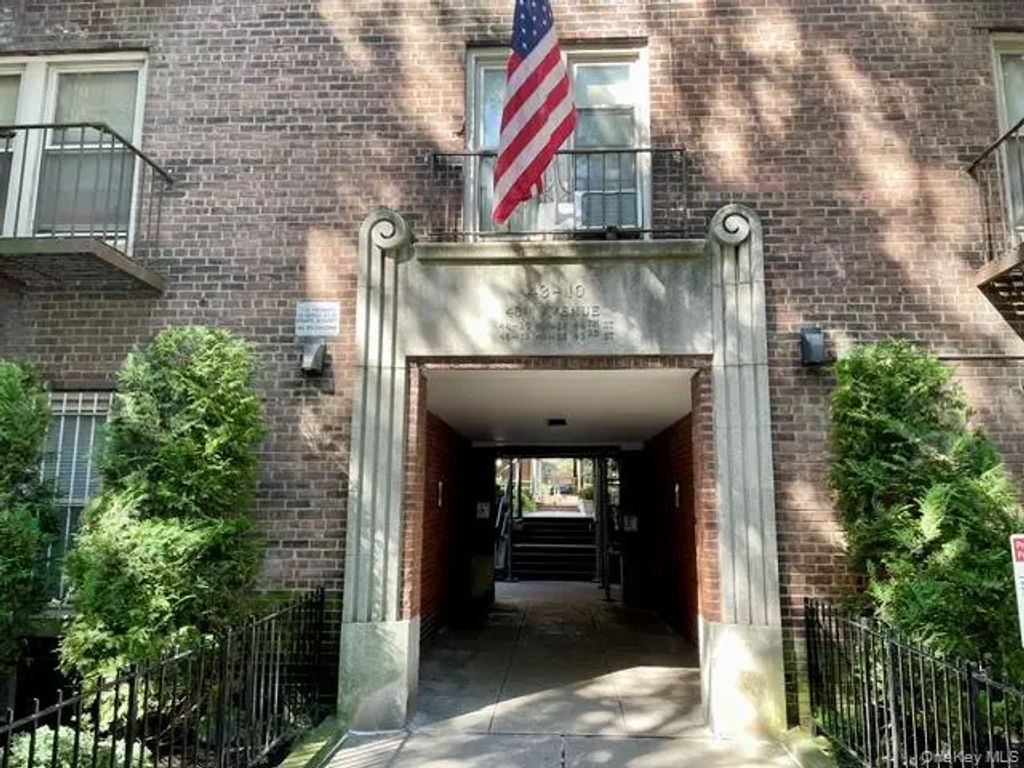 43-10 48 Avenue # 4f, Woodside