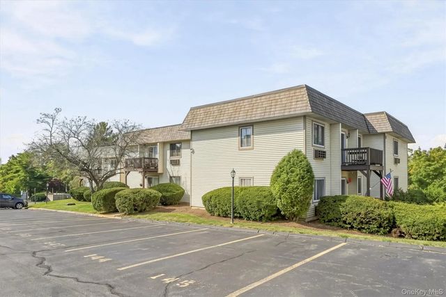 25 Village Park Drive # 2d, Fishkill