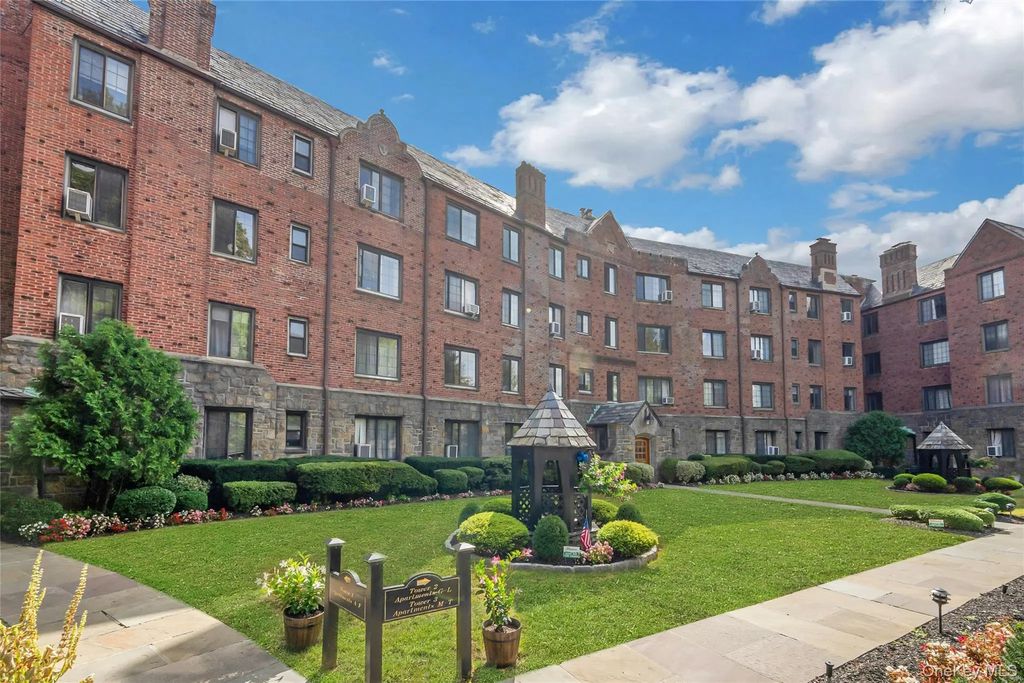 914 Wynnewood Road # 1a, Pelham
