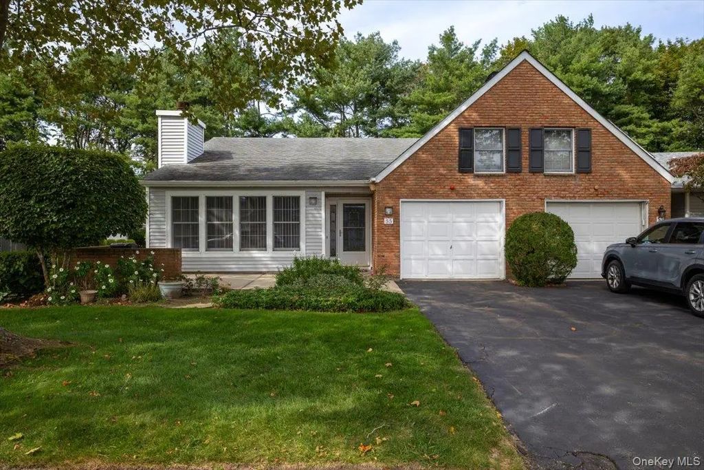 55 Standish Drive, Mount Sinai