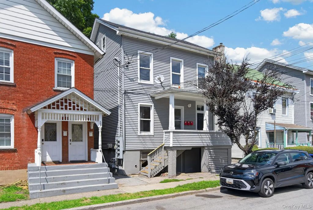 54 Gifford Avenue, Poughkeepsie