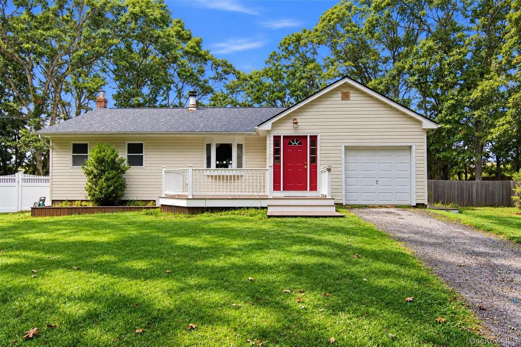 1726 Wad Riv Mnrvl Road, Wading River