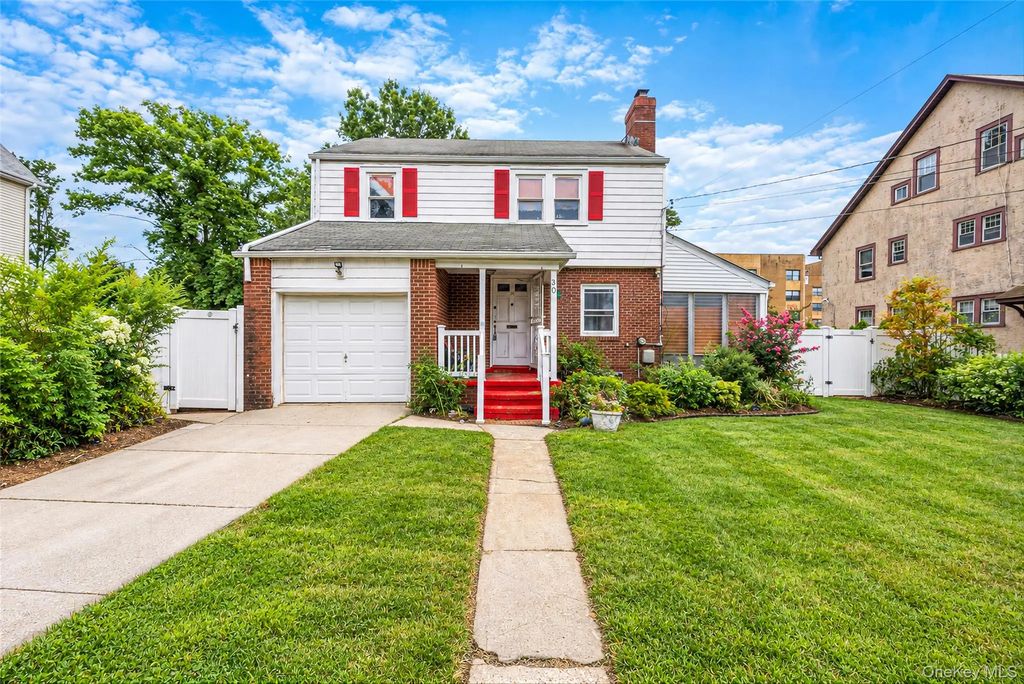 30 Fairview Boulevard, Hempstead