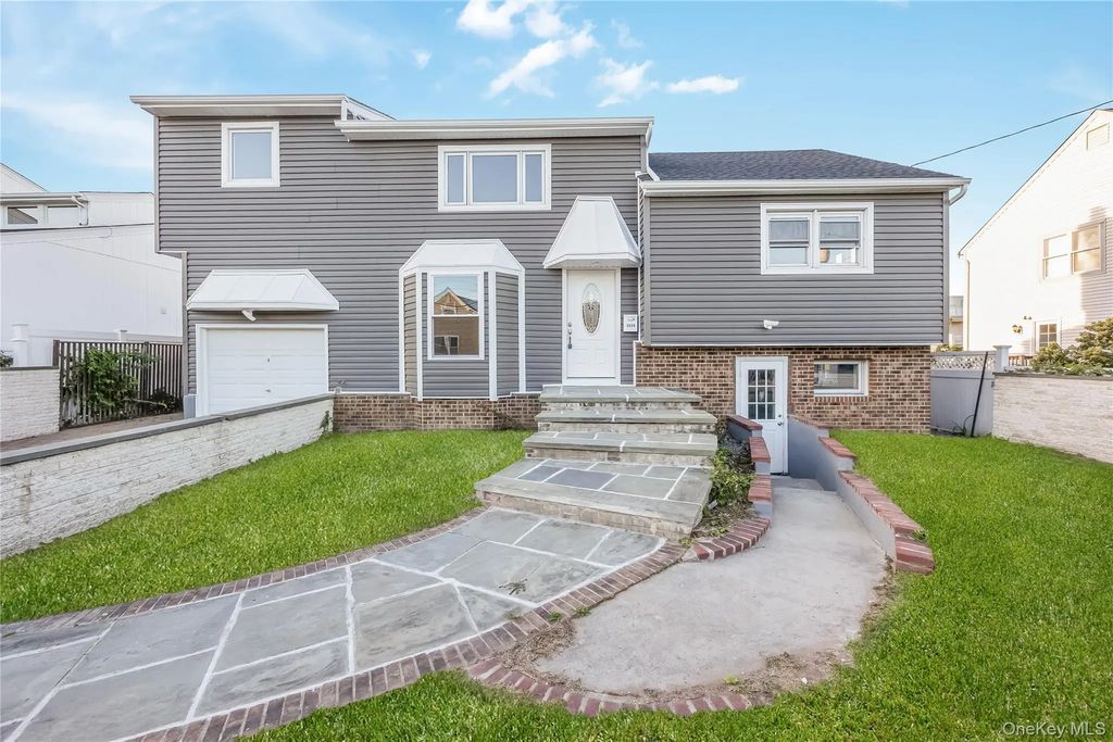 1115 Jackson Place, Baldwin