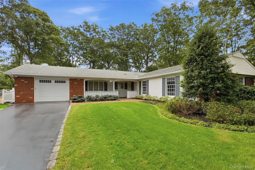 7 Franko Lane, East Setauket