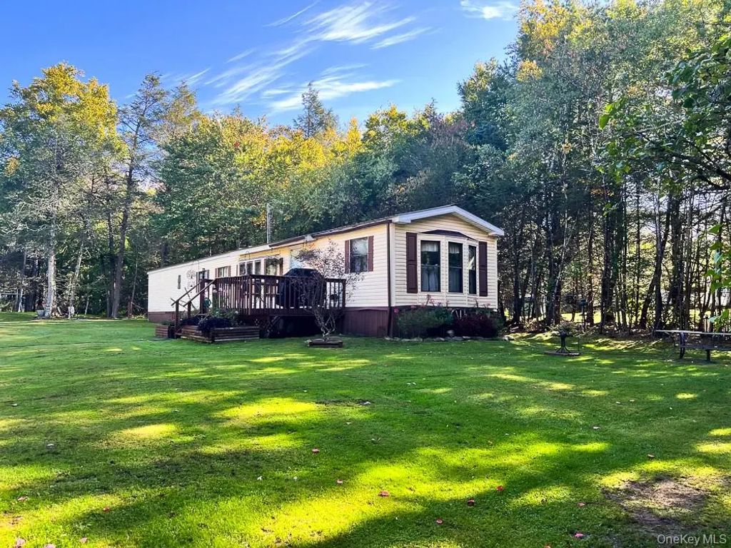 166 Seeman Road, Neversink
