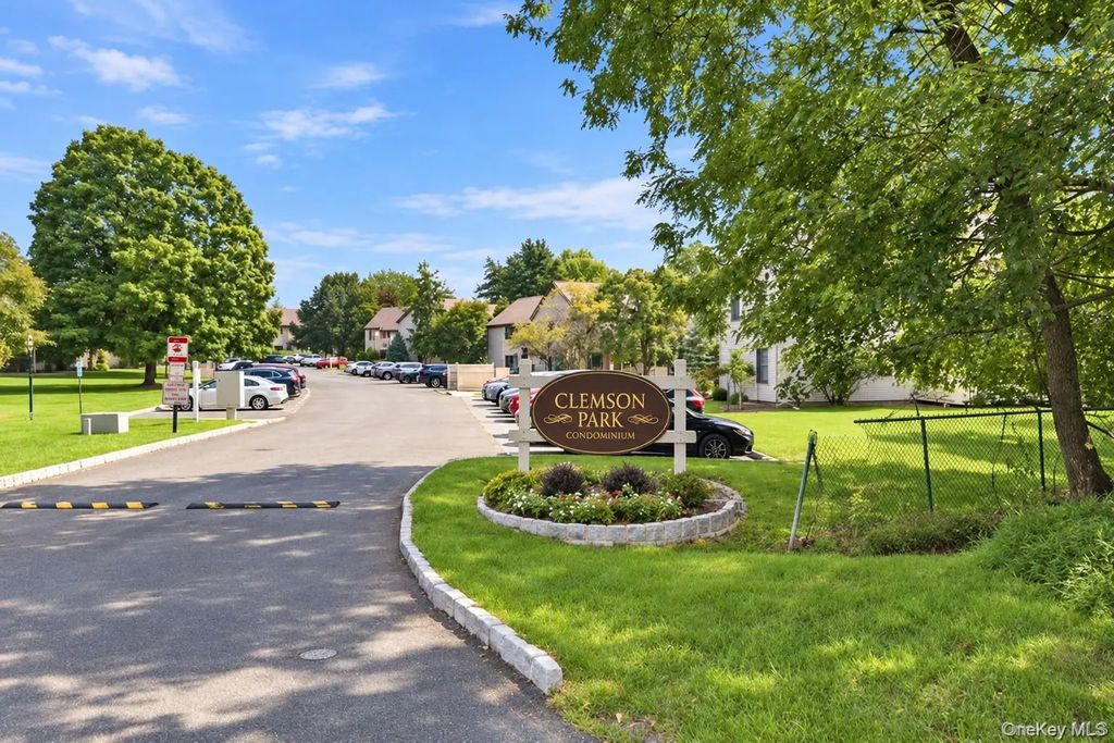 122 Sycamore Drive, Middletown