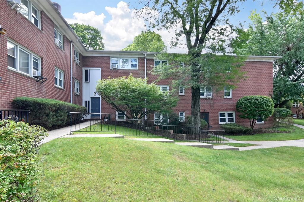 140 N Broadway # L-4, Irvington