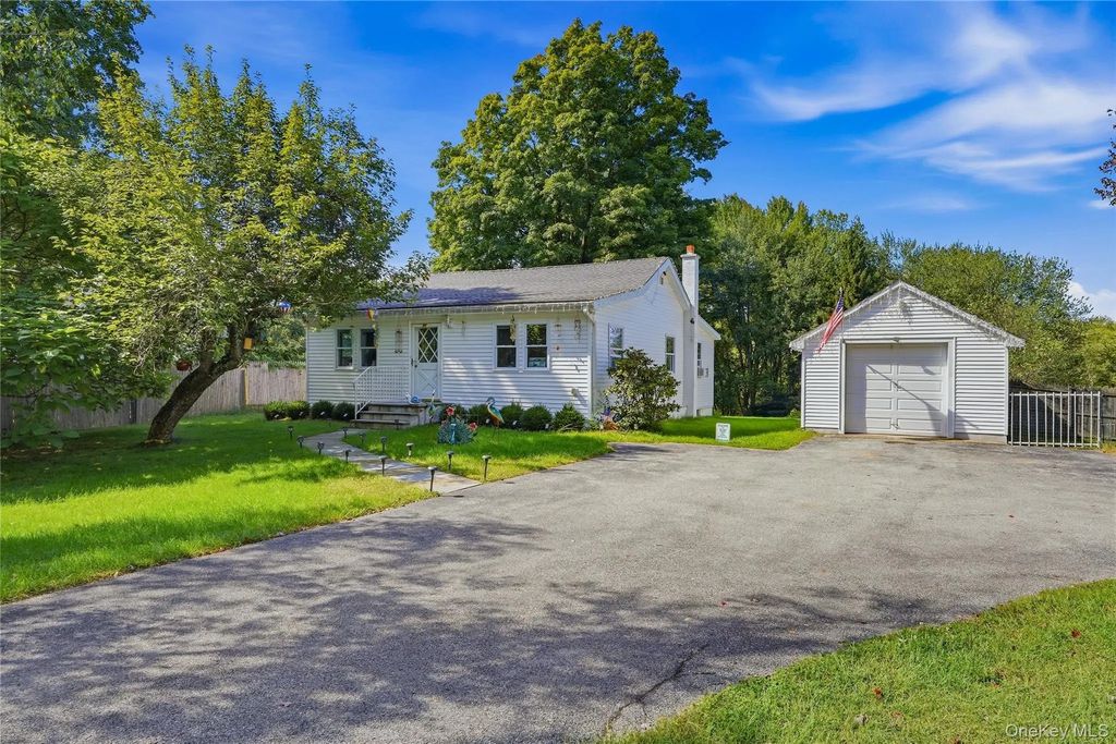280 Noxon Road, Lagrangeville