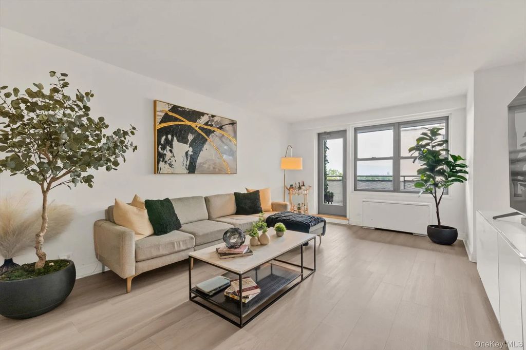 125-10 Queens Boulevard # 606, Kew Gardens