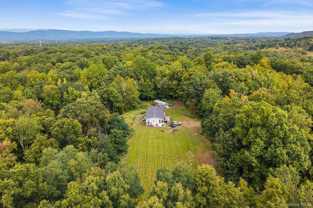 735 Plattekill Ardonia Road, Wallkill