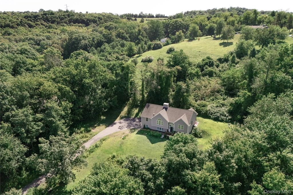 678 Plass Road, Pleasant Valley