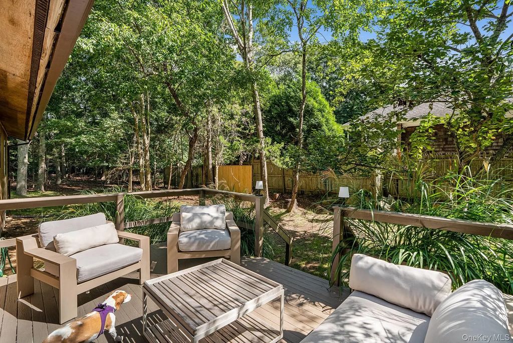 66 Sycamore Drive, East Hampton