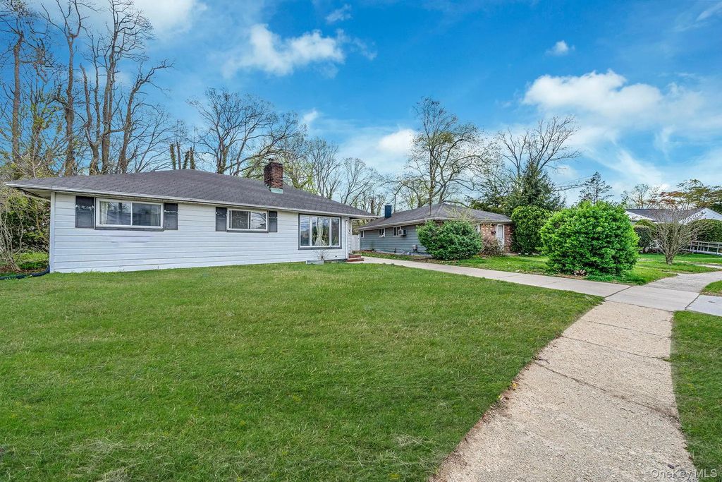 243 Coventry Road S, West Hempstead