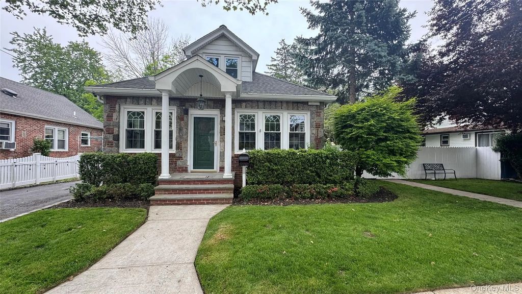 1905 Bryant Place, Baldwin