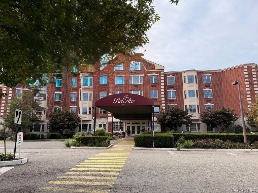 50 Merrick Avenue # 405, East Meadow