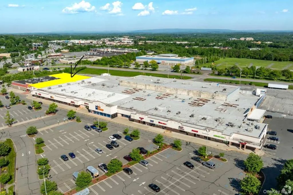 360 Route 211 E, Middletown