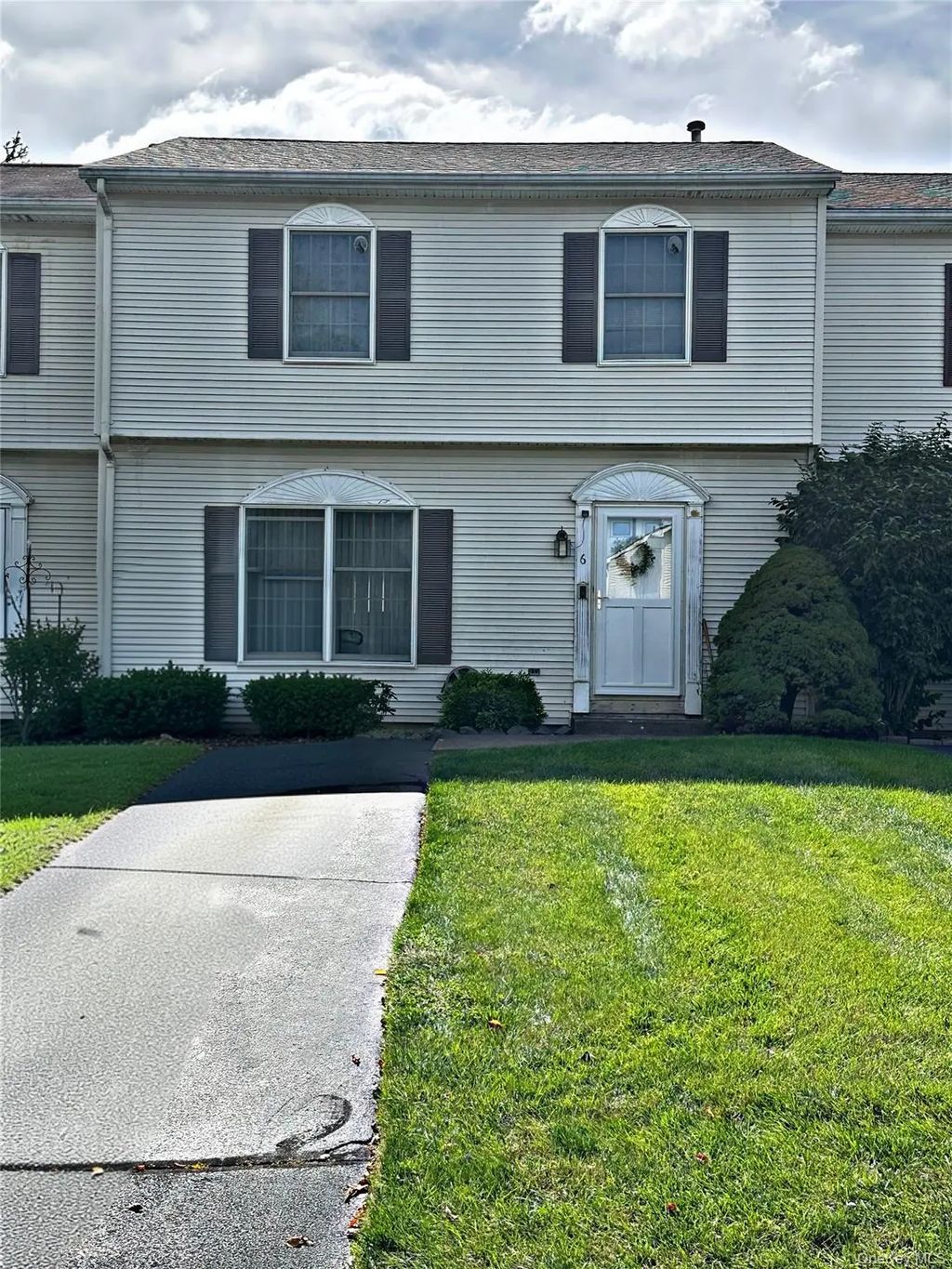 6 Strack Court, West Haverstraw