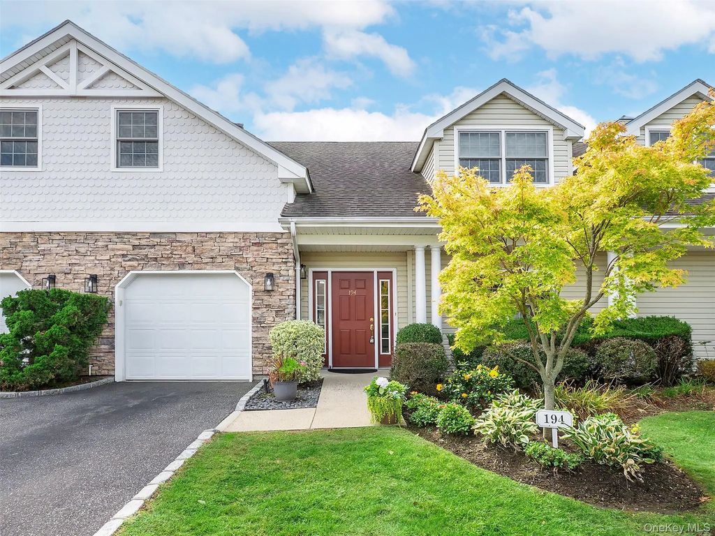 194 Pond View Drive # 387, Port Washington