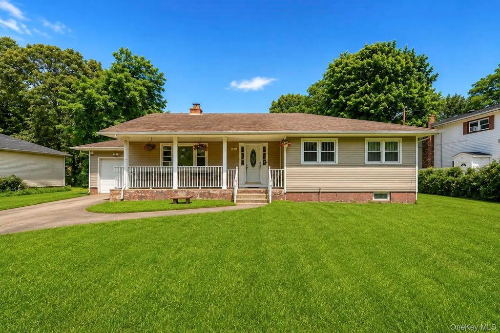 617 Granny, Middle Island