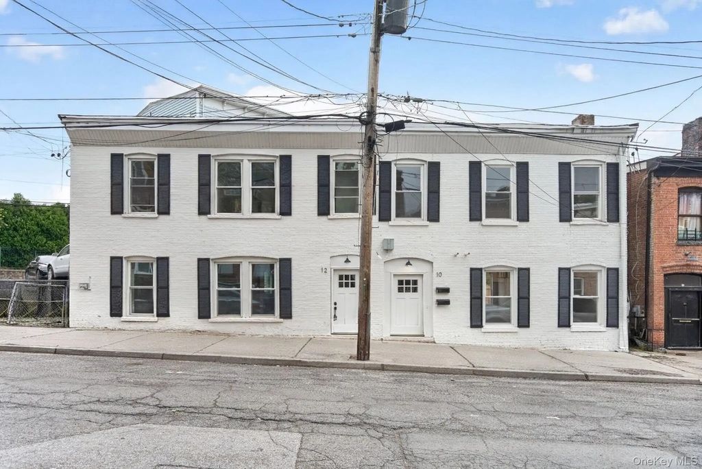 210 N Miller Street, Newburgh