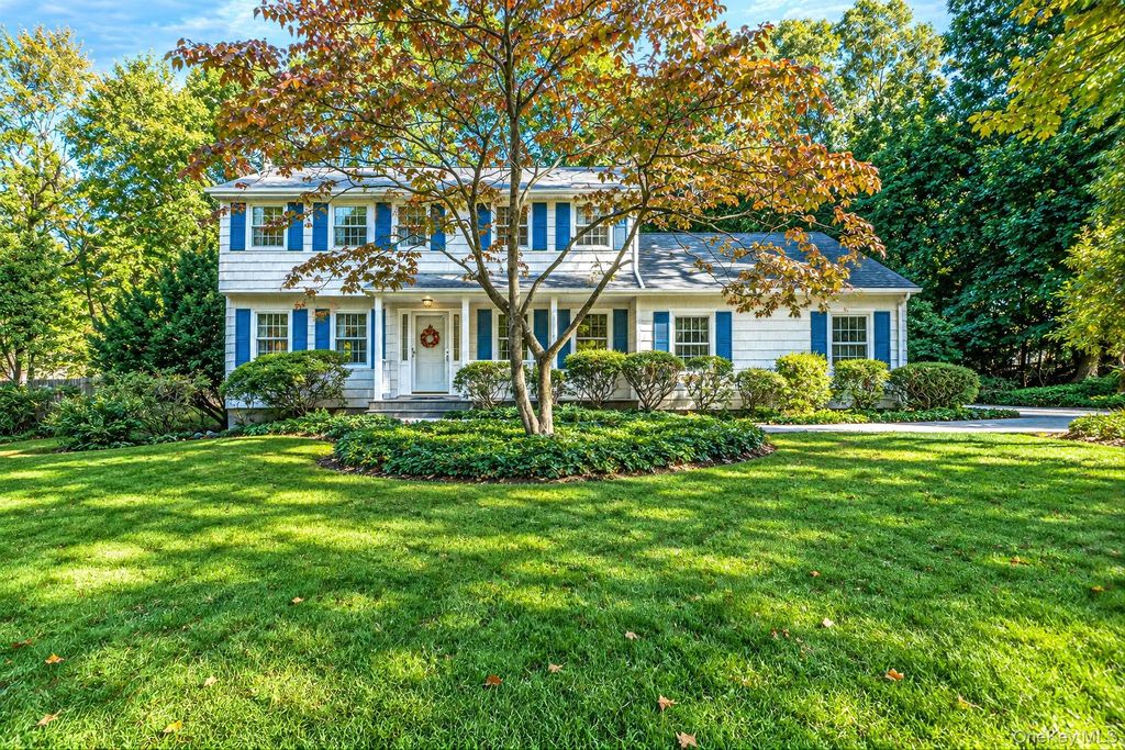4 Middlesex Place, Northport